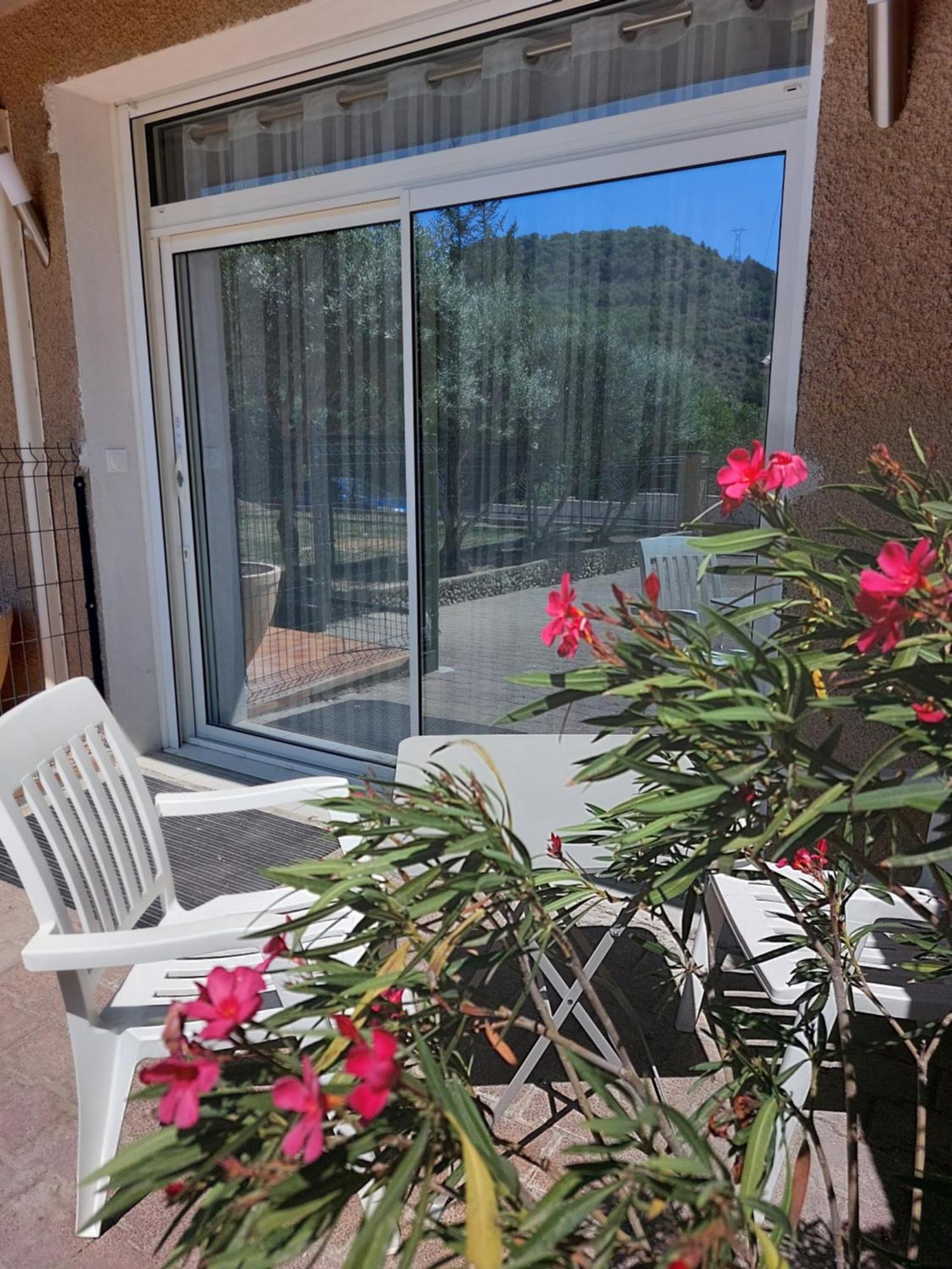 Souvenirs De Provence, Charmant Appartement Neuf 3 Etoiles Digne-les-Bains Zewnętrze zdjęcie
